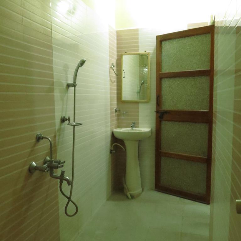 Thilak Home Stay Hampi Bilik gambar
